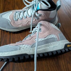 BrandBlack Los Angeles Santa Monica High Tops Size 8